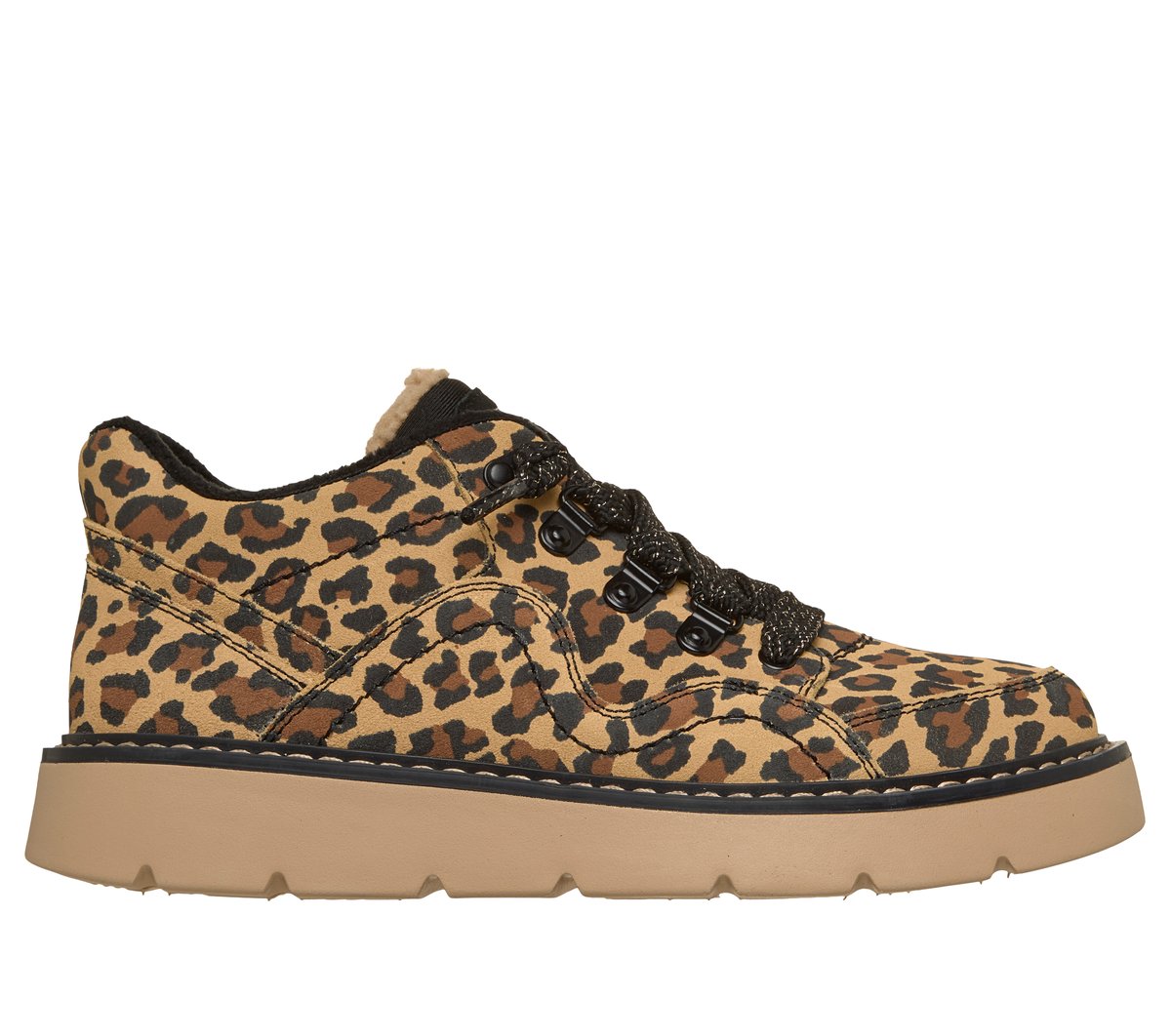 Keepsakes Cozy - Street Hiker Safari | Skechers US