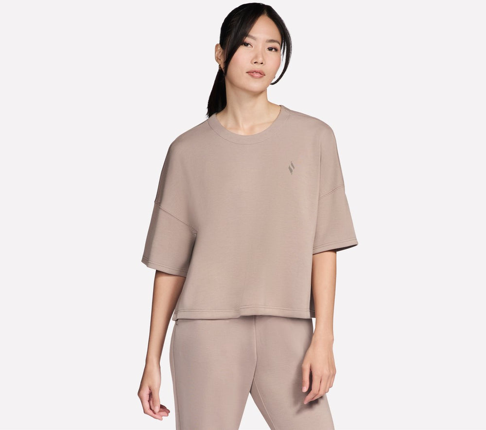 SKECHLUXE Elevate Tee | Skechers sale